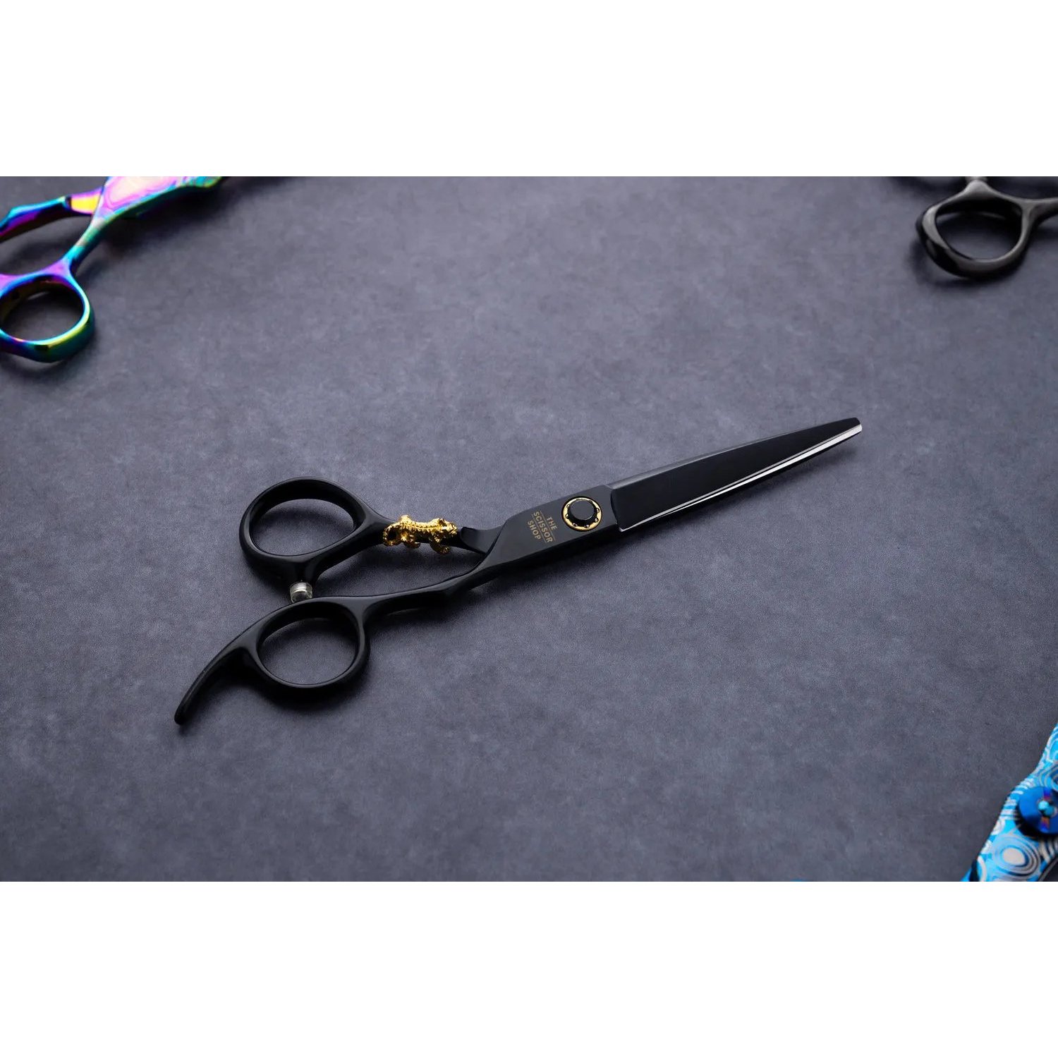 Kura Tora Cutting